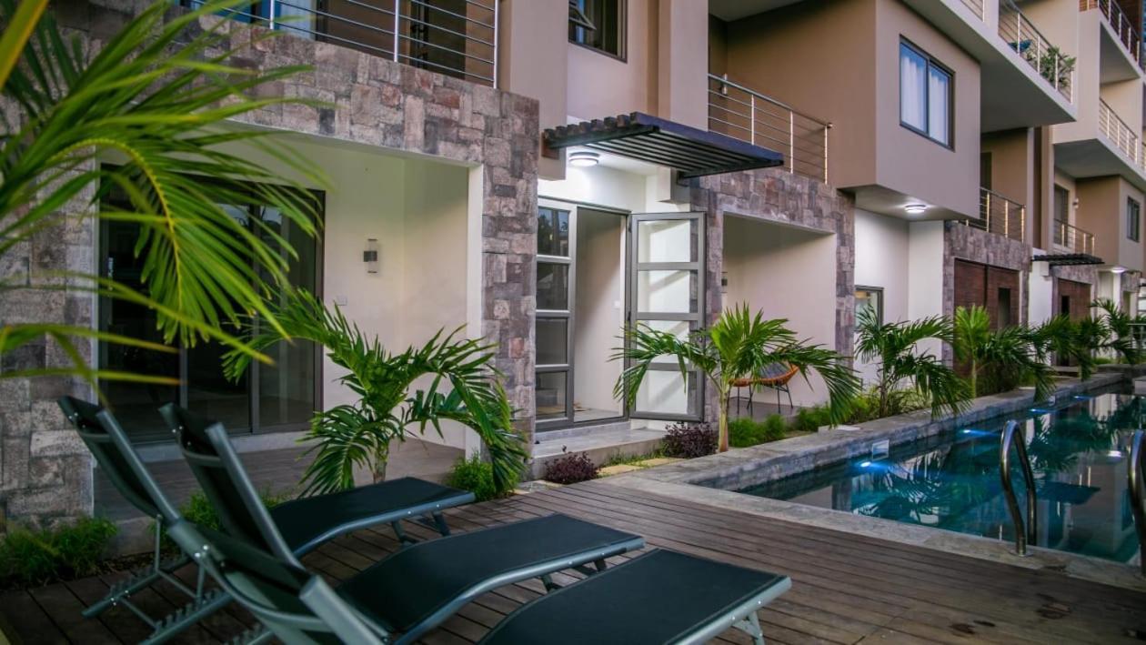 Luxury Westwood Apartment+Pool Flic en Flac Room photo